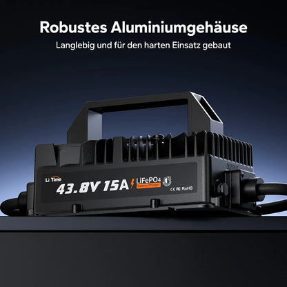 Incarcator inteligent LiTime 43.8V 15A pentru baterii LiFePO4 36V, IP66 si functie de activare BMS