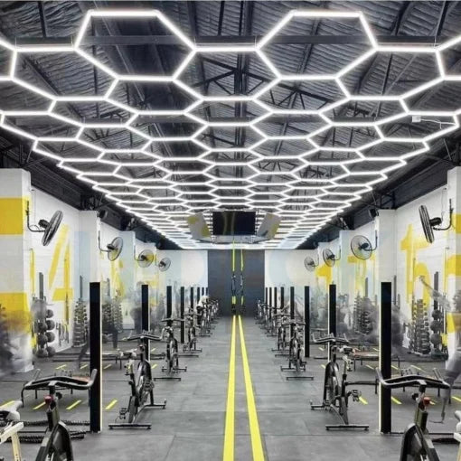 Lumina LED Hexagonala – 14 Module 484x243CM – Sala Fitness, Gym, Studio Antrenamente Profesionale